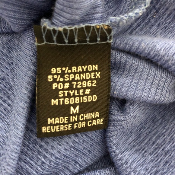 Timing Cropped Ribbed Top Size Medium - Picture 4 of 4